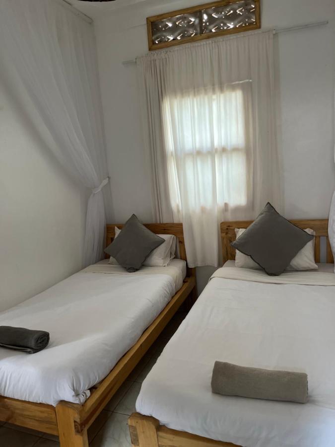 Bed and Breakfast 30 Wilson Джінджа Екстер'єр фото